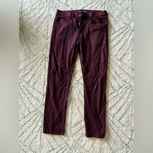 Men’s Travis Mathew pants size 32 great condition